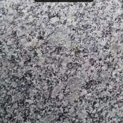 珍珠灰自有礦山，產(chǎn)量大，色差小，工廠設(shè)備齊全，質(zhì)量?jī)?yōu)色差小!